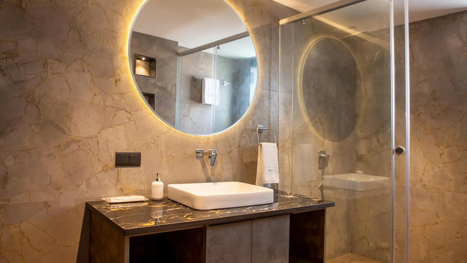 Casa Feliz Golf Course Road Bed and Breakfast Gurgaon Bed & Breakfast