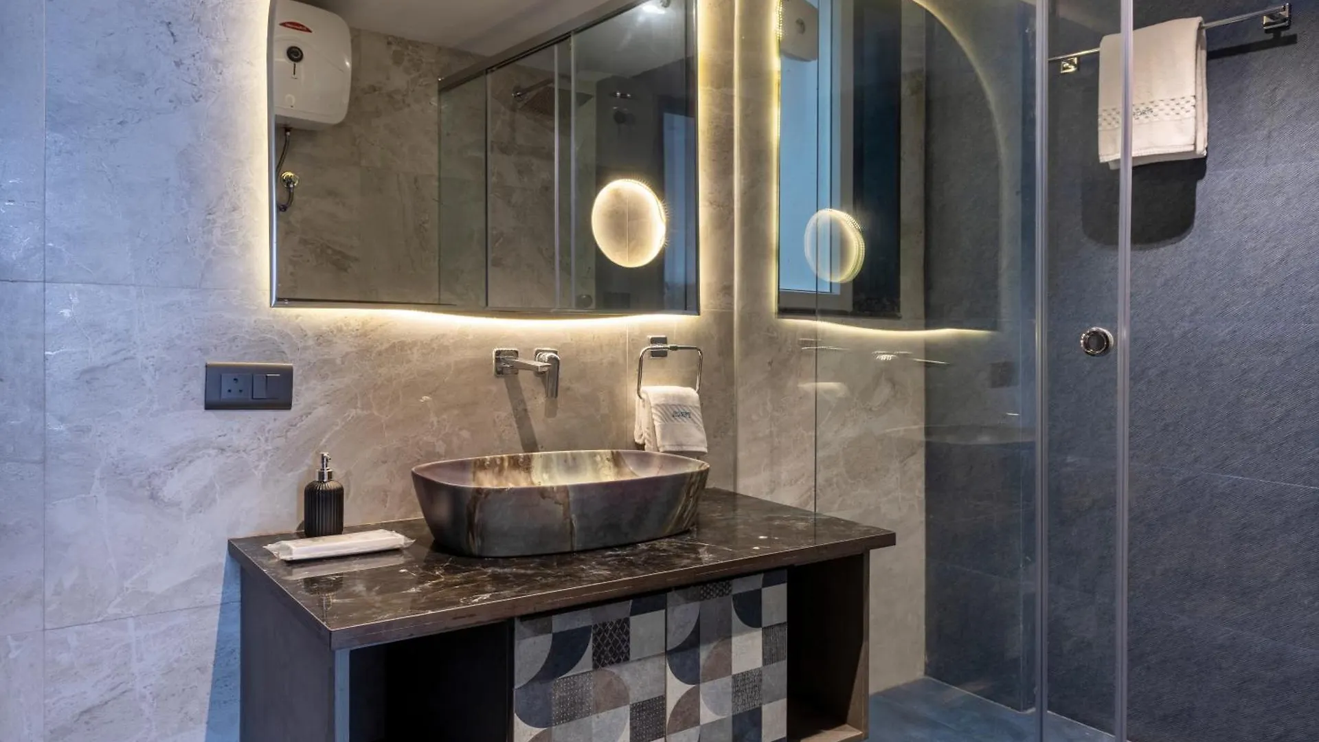 Bed & Breakfast Casa Feliz Golf Course Road Bed and Breakfast Gurgaon