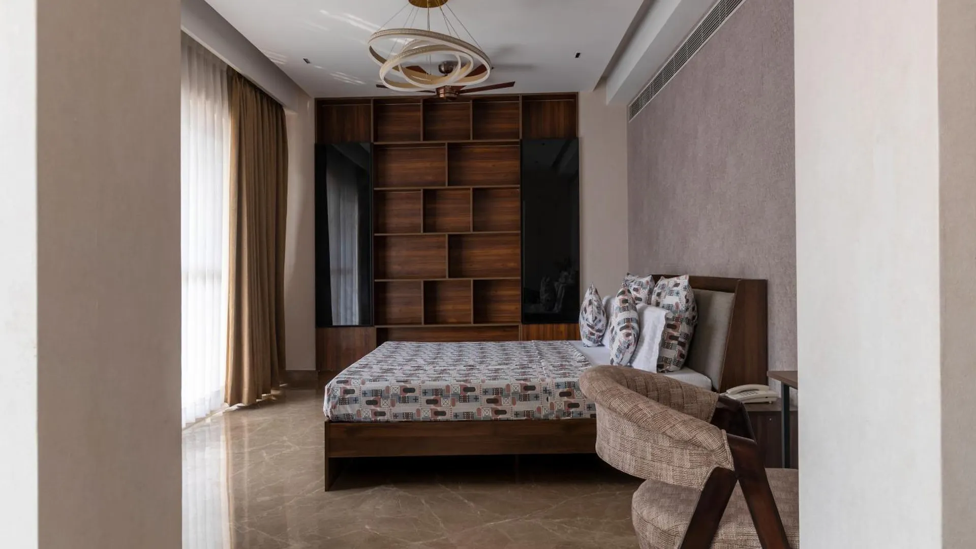 Casa Feliz Golf Course Road Bed and Breakfast Gurgaon