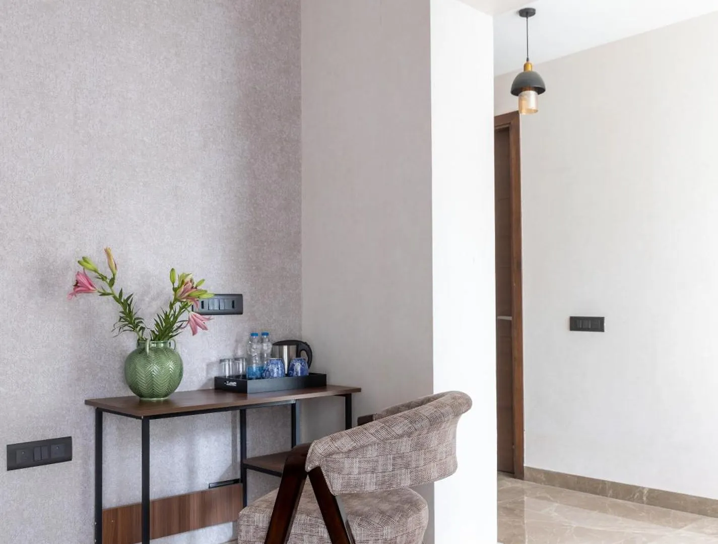 Casa Feliz Golf Course Road Bed and Breakfast Gurgaon