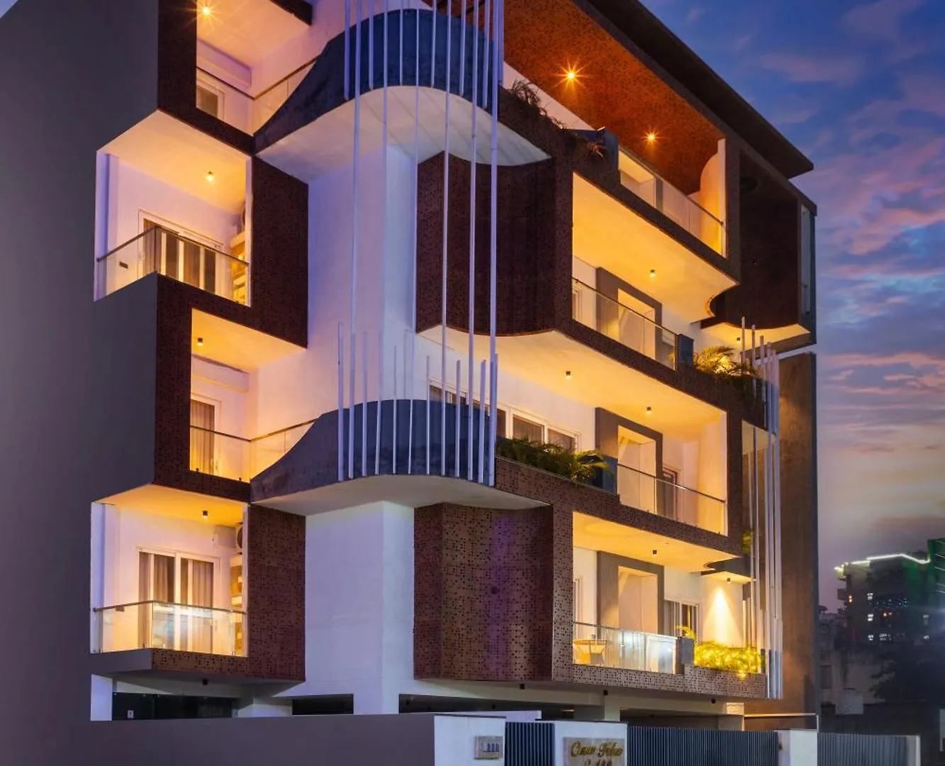 Casa Feliz Golf Course Road Bed and Breakfast Gurgaon